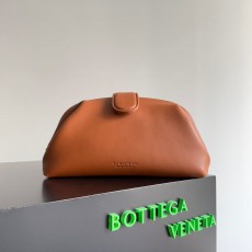 보네가베네타 체인클러치 785807 31.5x16.5x11cm