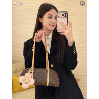 루이비통 핸드백 스콰이어 이스트 웨스트 M28953 29x14x8cm